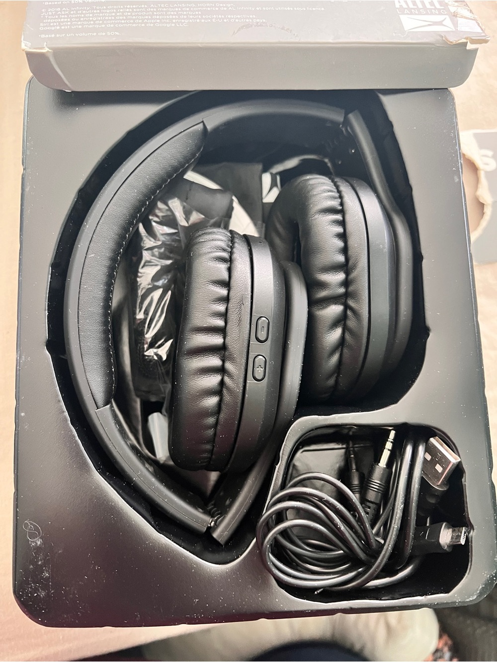 NIB Altec Open Box Wireless Over-Ear Headphones in Black